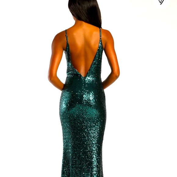 Emerald Sequin Mermaid maxi dress - Picture 2 of 5